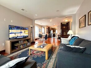 52 Sheridan Ave in Medford, MA - Building Photo - Building Photo