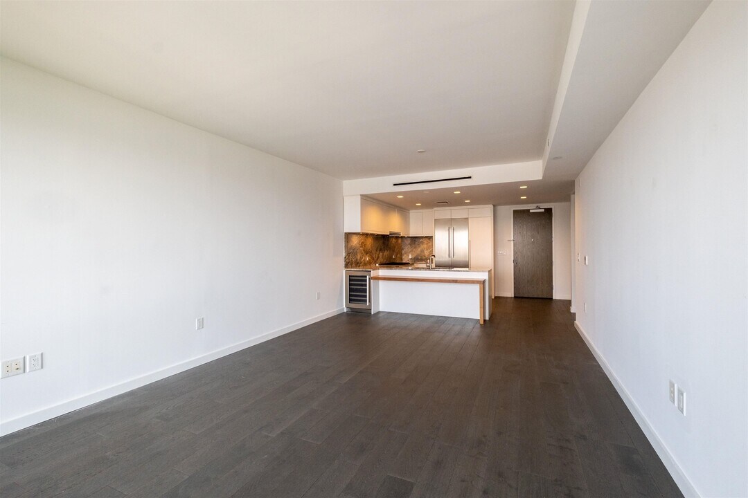320 Adolphus Ave in Cliffside Park, NJ - Building Photo