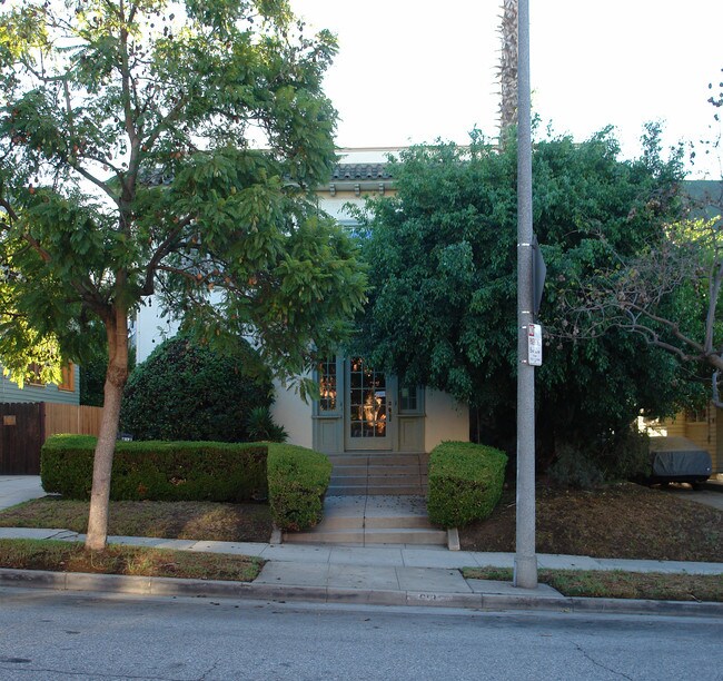 816-818 N La Fayette Park Pl in Los Angeles, CA - Foto de edificio - Building Photo