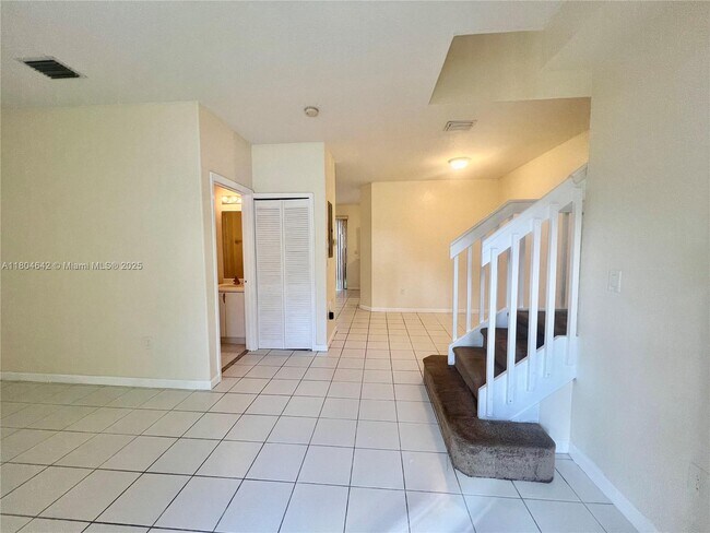 1429 SE 24th Ct in Homestead, FL - Building Photo - Building Photo