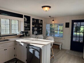 41 Oliver St in New Castle, NH - Building Photo - Building Photo