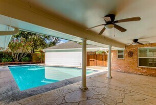 12007 Cedar Pass Dr in Houston, TX - Building Photo