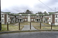 Oak Valley in Atlanta, GA - Building Photo - Building Photo