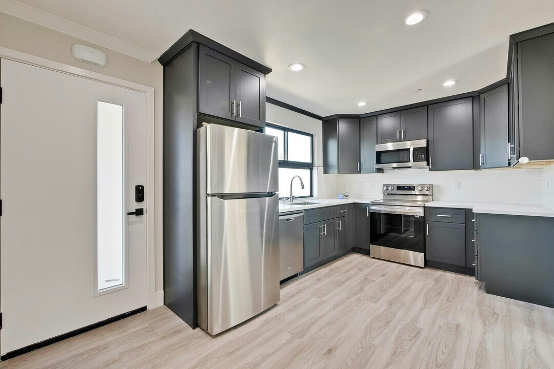 41362 Mahoney St in Fremont, CA - Building Photo