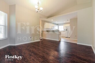 2166 Boca Chica Ave in North Port, FL - Foto de edificio - Building Photo