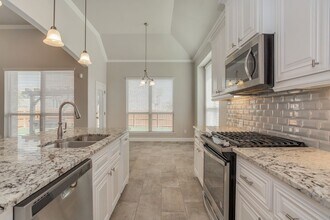 1300 Mustang Brook Ln in Leander, TX - Building Photo - Building Photo