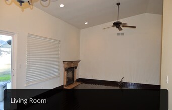 1016 E Quincy Ave in Fresno, CA - Building Photo - Building Photo