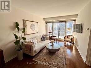 200 Rideau St in Ottawa, ON - Building Photo - Building Photo