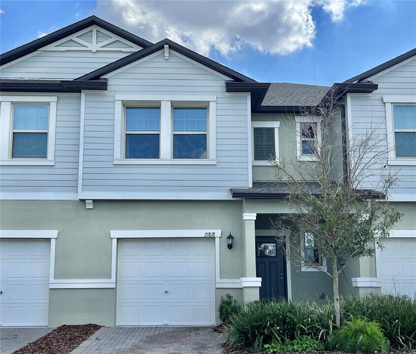 21818 Adriatic Ln in Land O Lakes, FL - Building Photo