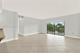 1335 W 68th St in Hialeah, FL - Building Photo - Building Photo