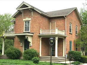 1309 Oswego Rd in Naperville, IL - Building Photo - Building Photo
