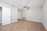 13307 Pecan Oak Dr photo'