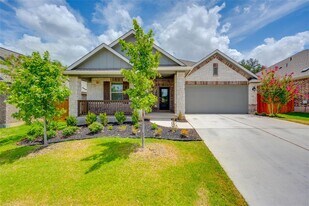1416 Morning View Rd in Andice, TX - Building Photo