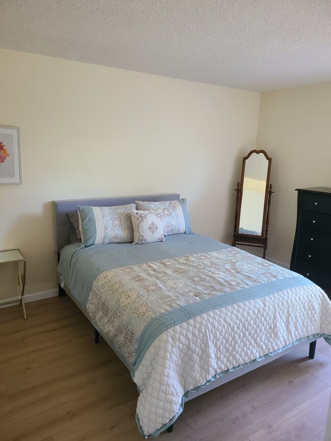 1919 Ygnacio Valley Rd, Unit 86 in Walnut Creek, CA - Building Photo - Building Photo