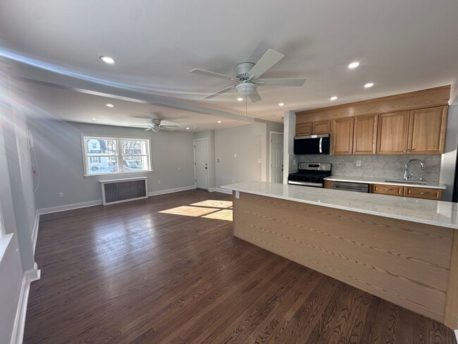 10-05 2nd St in Fair Lawn, NJ - Building Photo - Building Photo