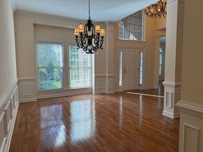 411 Hogan Woods Cir in Chapel Hill, NC - Building Photo - Building Photo