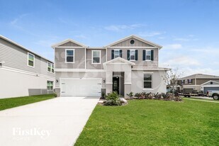 957 Gotthard Pass Dr. in Winter Haven, FL - Building Photo