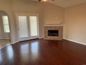 537 Cotton Lakes Blvd in Wetumpka, AL - Foto de edificio - Building Photo