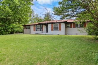 10 Lexington Dr in Clarksville, TN - Building Photo - Building Photo