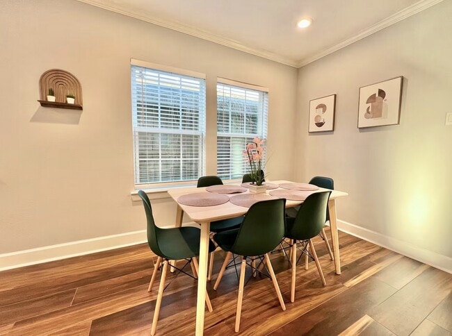 property at 1508 Ridgewood St