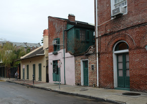 609 Dumaine St in New Orleans, LA - Building Photo
