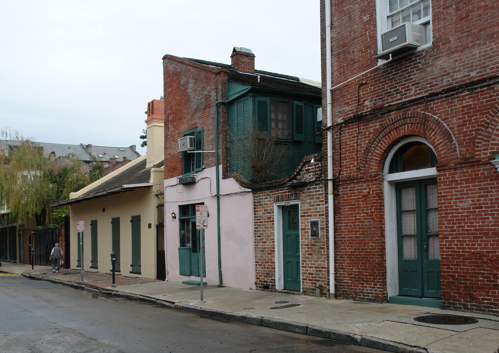 609 Dumaine St in New Orleans, LA - Foto de edificio