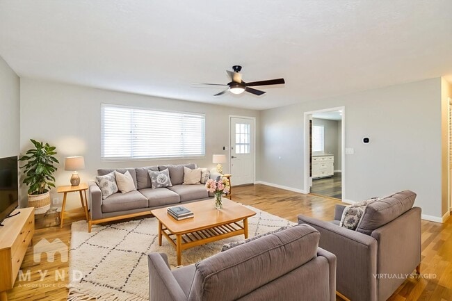 381 Marquette Dr, Unit 2 in Midvale, UT - Foto de edificio - Building Photo