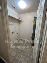 1104 Turkey Creek Ct in Bridgeport, TX - Building Photo - Building Photo