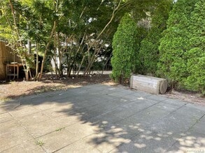 44 Cedar St in Stony Brook, NY - Building Photo - Building Photo