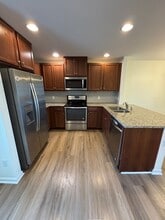 1804 Riverbirch Ln in Nashville, TN - Building Photo - Building Photo