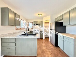 2105 Gillmore Dr in Fort Wayne, IN - Building Photo - Building Photo