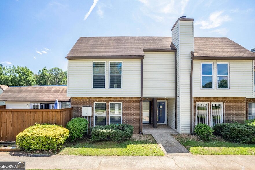 3210 Quincetree Ln in Decatur, GA - Foto de edificio