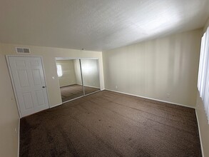 7504 Sepulveda Blvd in Los Angeles, CA - Building Photo - Building Photo