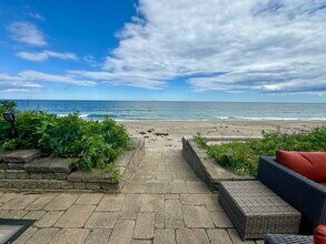 1138 Ocean Blvd in Rye, NH - Foto de edificio - Building Photo