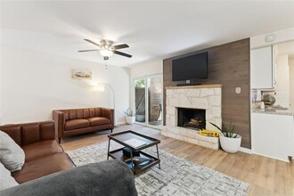 5132 Amesbury Dr in Dallas, TX - Building Photo - Building Photo