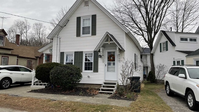 4 Avon St in Concord, NH - Foto de edificio - Building Photo