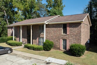 Crossings at Dogwood in Columbus, GA - Foto de edificio - Primary Photo