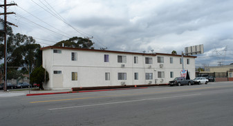 8750 Telfair Ave in Sun Valley, CA - Building Photo