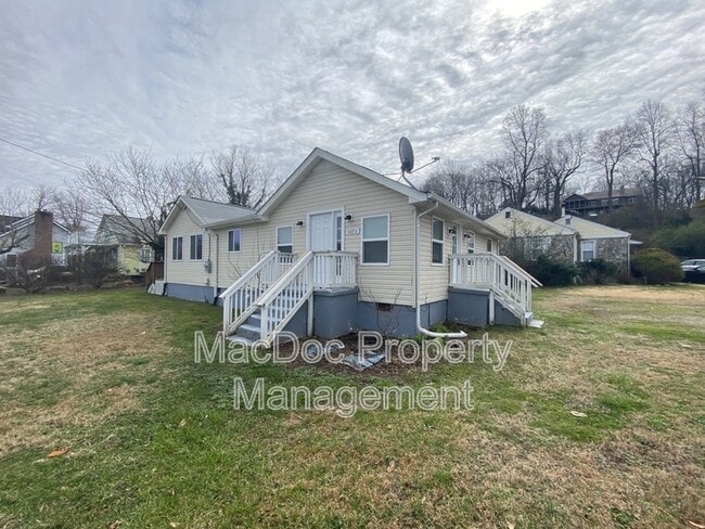 5472 Riverview Dr in King George, VA - Building Photo - Building Photo