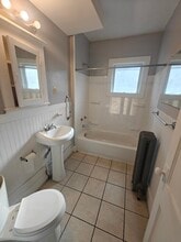 59 Lester St, Unit 2 in Springfield, MA - Building Photo - Building Photo