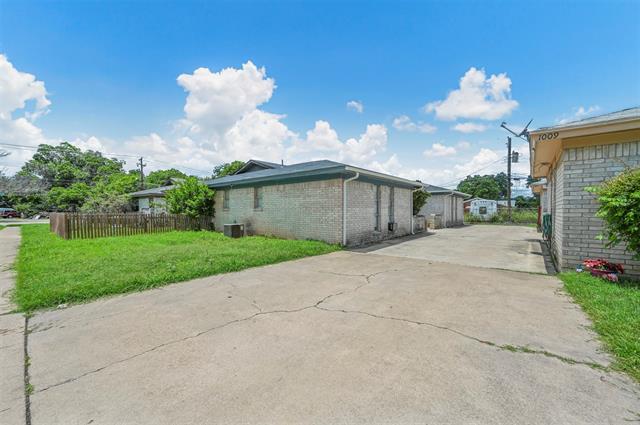 1005 Roky Ct in Fort Worth, TX - Building Photo - Building Photo