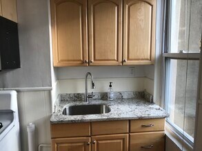 475 Monmouth St, Unit 4 in Jersey City, NJ - Building Photo - Building Photo
