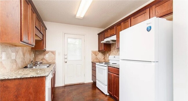 205 205 Loop in Temple, TX - Foto de edificio - Building Photo