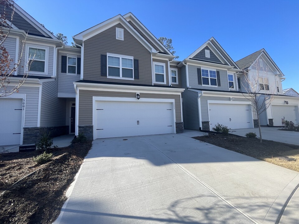 5003 Fir Tree Ln in Morrisville, NC - Building Photo