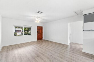 5068 Sunrise Blvd in Delray Beach, FL - Building Photo - Building Photo