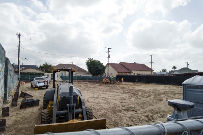 2104-2114 S Central Ave in Los Angeles, CA - Building Photo - Building Photo