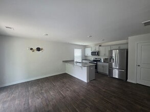 1418 S Cardiff Trl in Spartanburg, SC - Building Photo - Building Photo