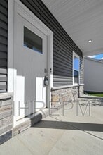 5791 Trl Vw Xing in Grove City, OH - Building Photo - Building Photo