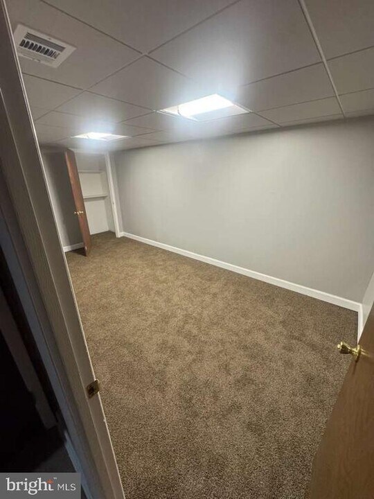 6112 Armor Dr in Clinton, MD - Building Photo