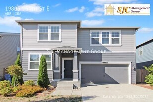 19805 154th St E in Bonney Lake, WA - Building Photo